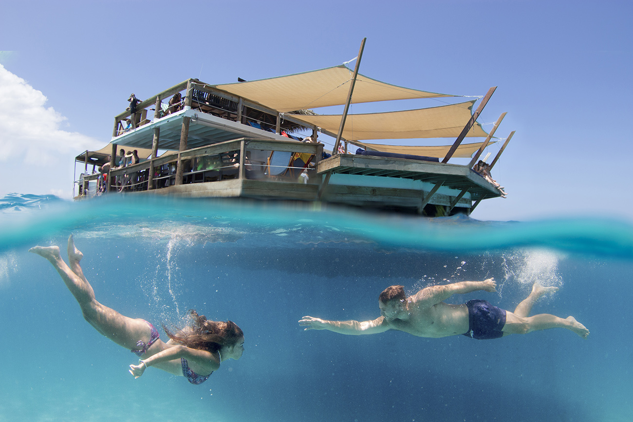 Unwind on Cloud 9: Fiji's Ultimate Floating Platform with Italian Pizzas and Stunning Views